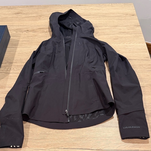 lululemon athletica Jackets & Blazers - lululemon athletica Black Women's Ski Jacket